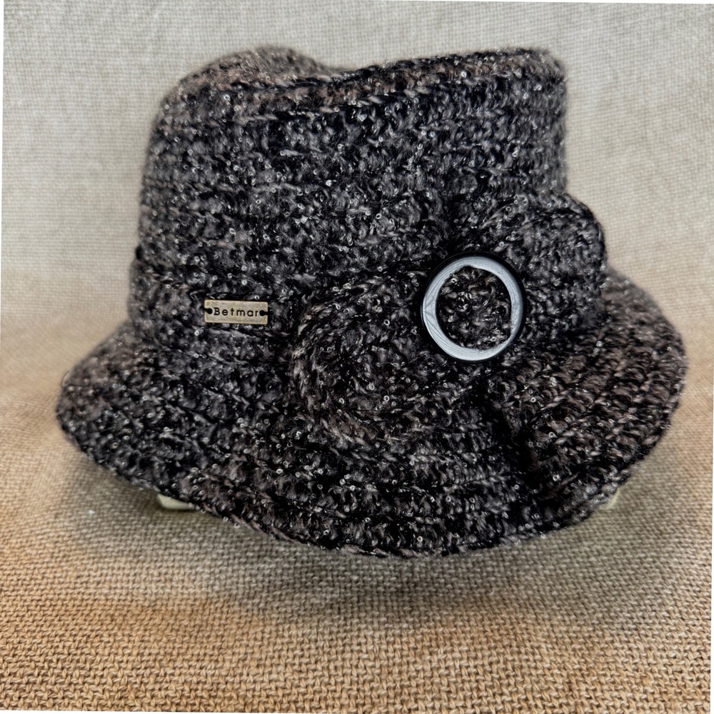 Betmar New‎ York Knit Cloche Hat | New With Tags